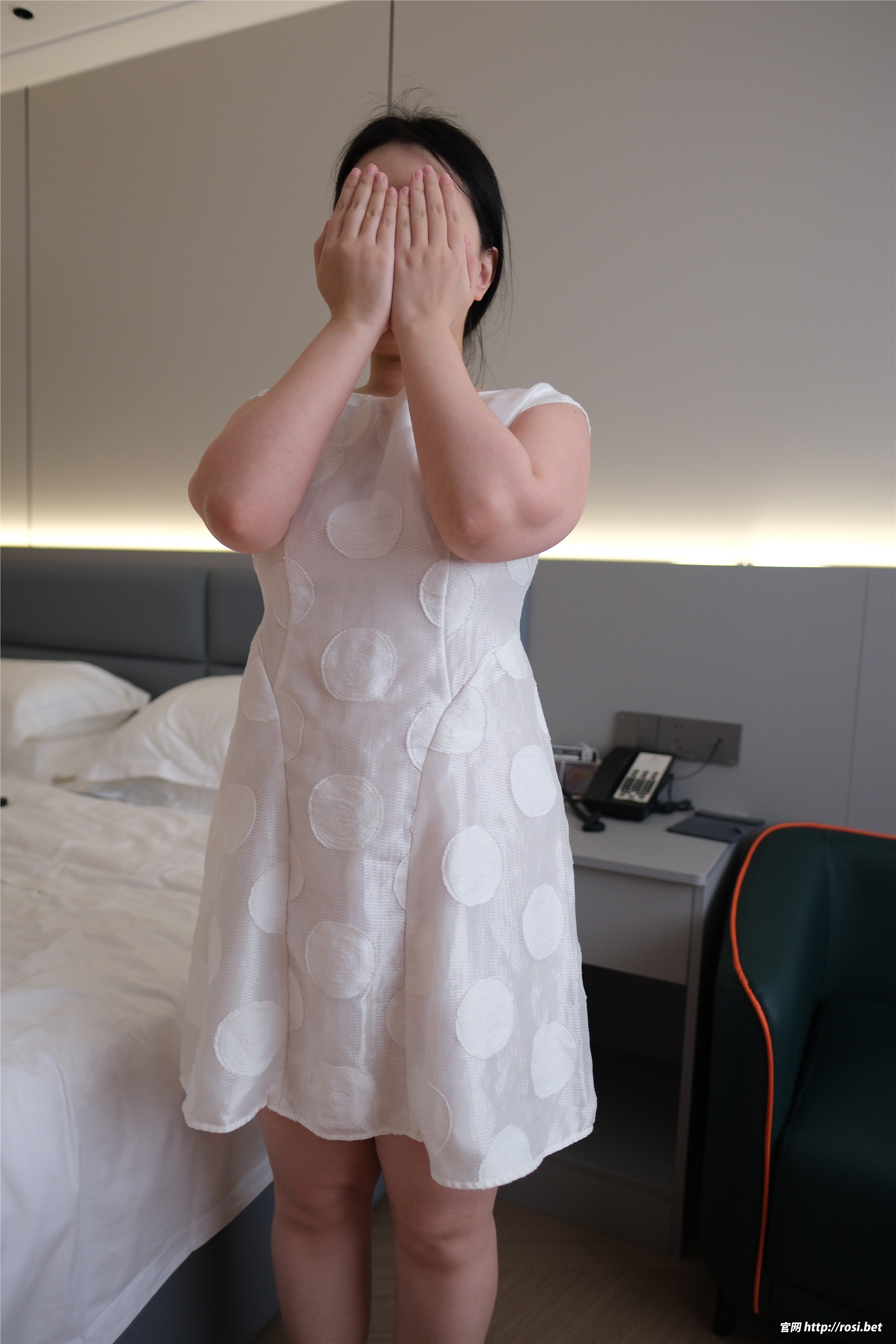 ROSI写真 2025.12.22 NO.5131